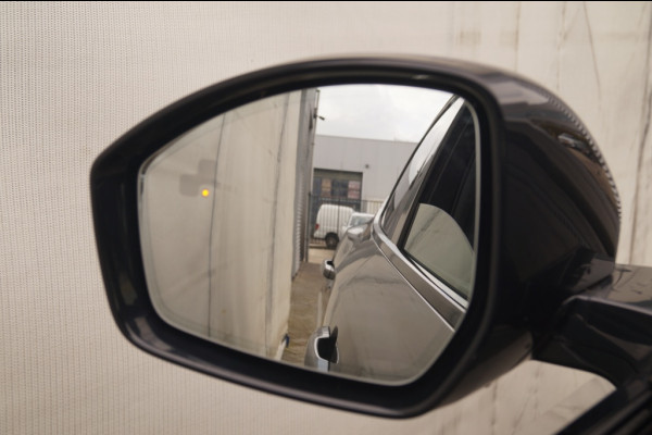 Jaguar E-Pace 1.5 P300e AWD R-Dynamic HSE -LEER-PANO-CAM-ECC-
