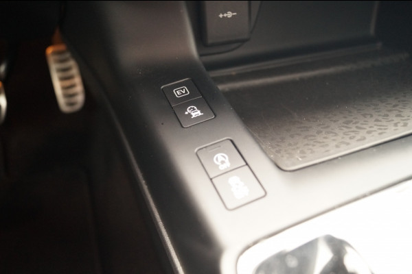 Jaguar E-Pace 1.5 P300e AWD R-Dynamic HSE -LEER-PANO-CAM-ECC-