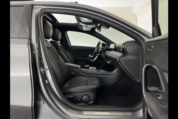 Mercedes-Benz A-Klasse 200 AMG Sportpack Business Solution (INCL-BTW) Aut. *PANO | LEATHER-MICROFIBRE | FULL-LED | HEATED-SPORTSEATS | WIDESCREEN-DIGIOCKPIT | DAB+ | NAVI-FULLMAP | CAMERA | PRIVACYGLASS | SHIFTPADDLES | 18''ALU*