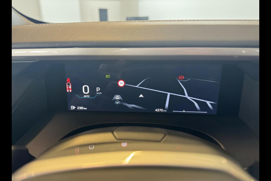 Jeep Compass 1.2 e-Hybrid First Edition | Panoramadak | Lederen bekleding | Prijs is rijklaar