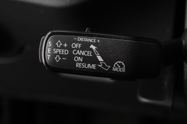 Škoda Kamiq 1.0 TSI 110pk Automaat Life Navigatie Apple Carplay/Android Auto Airco Dab Led Adaptive Cruise Control Verwarmde voorstoelen