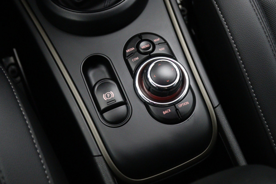 MINI Countryman 1.5 Cooper S E ALL4 220 PK MINI Yours PHEV, Leder, Cruise Control, Stoelverwarming
