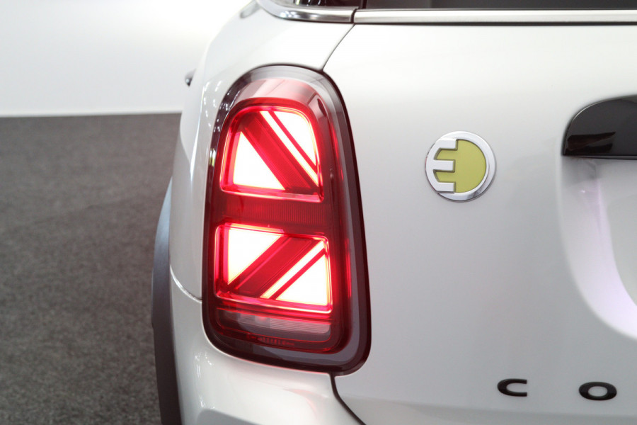 MINI Countryman 1.5 Cooper S E ALL4 220 PK MINI Yours PHEV, Leder, Cruise Control, Stoelverwarming
