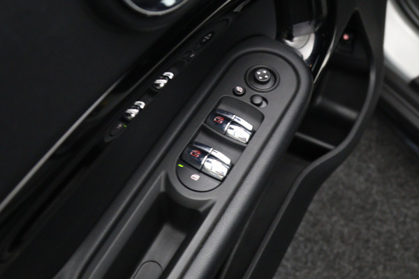 MINI Countryman 1.5 Cooper S E ALL4 220 PK MINI Yours PHEV, Leder, Cruise Control, Stoelverwarming