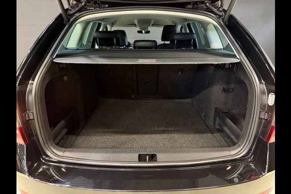 Škoda Octavia Combi 2.0 TSI 191PK Style Business | Leder | Adaptive cruise | Afn. trekhaak | Camera | Carplay | Dealer onderhouden