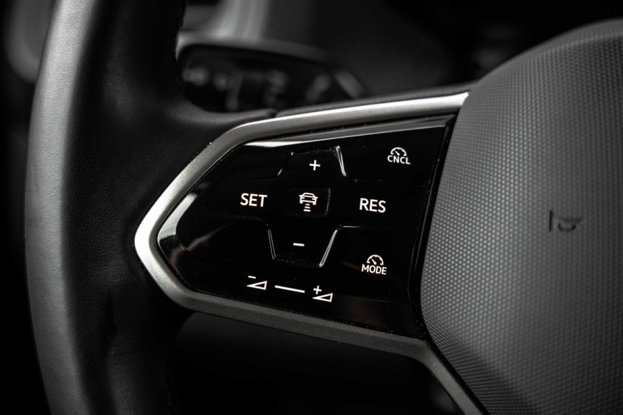 Volkswagen ID. Buzz Cargo 79KWH | WLPT 445 | IQ Light| 360° Camera | Carplay | PDC | Zijschuifdeur L+R |