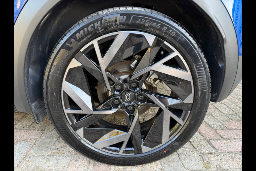Renault Captur 1.6 E-Tech full hybrid 145 esprit Alpine Harman/Kardon Sound / 360 camera / Elektr voorst / WinterPack