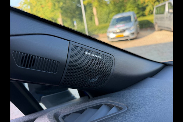 Renault Captur 1.6 E-Tech full hybrid 145 esprit Alpine Harman/Kardon Sound / 360 camera / Elektr voorst / WinterPack