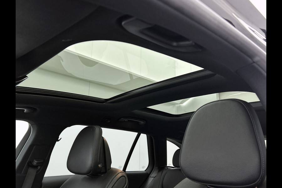 Mercedes-Benz C-Klasse Estate 300 e AMG Line | AMG-LIne In en exterieru | Sfeefverlichting | Stoe verwarming + Koeling | Trekhaak | Pano- Schuif kanteldak | Inclusief 24 maanden Mercedes-Benz Certified garantie voor Europa.