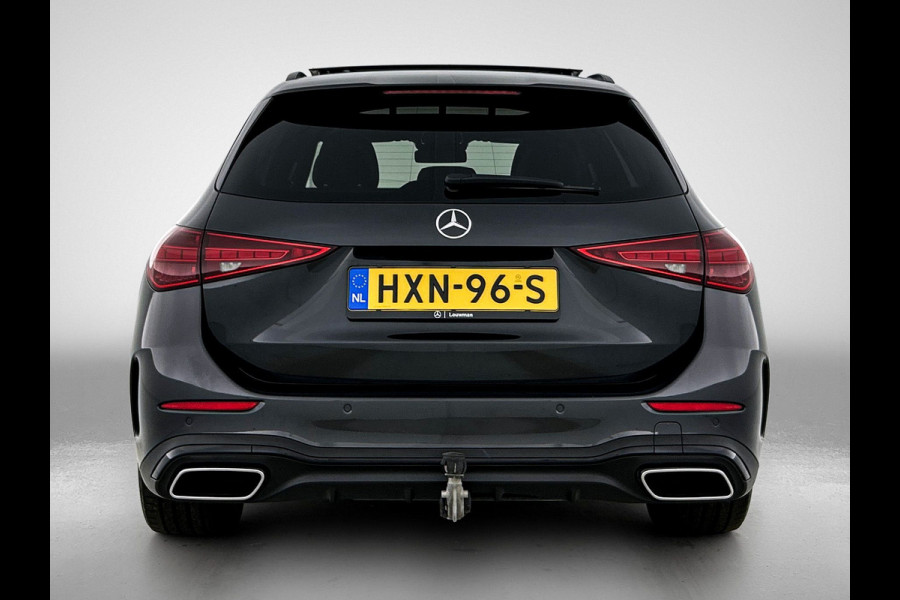 Mercedes-Benz C-Klasse Estate 300 e AMG Line | AMG-LIne In en exterieru | Sfeefverlichting | Stoe verwarming + Koeling | Trekhaak | Pano- Schuif kanteldak | Inclusief 24 maanden Mercedes-Benz Certified garantie voor Europa.