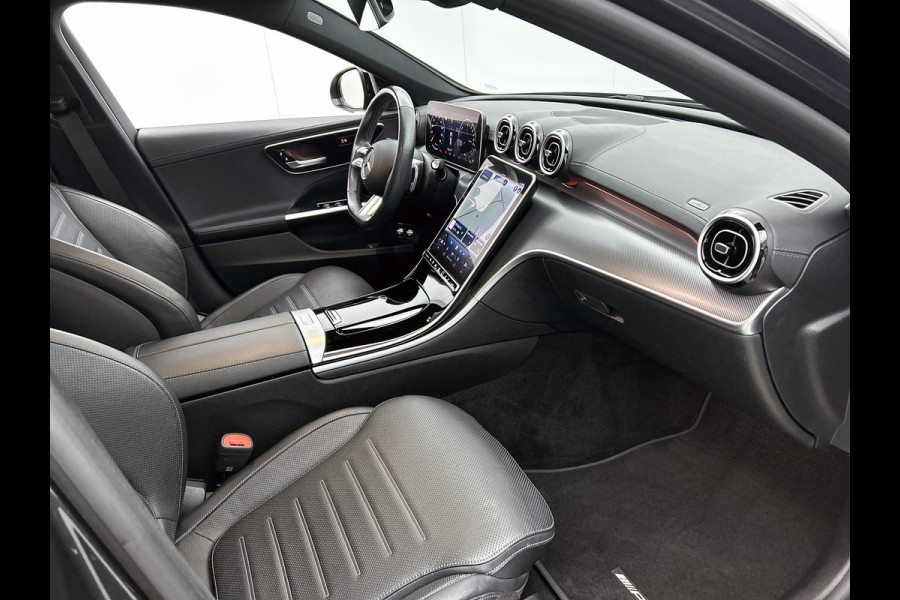 Mercedes-Benz C-Klasse Estate 300 e AMG Line | AMG-LIne In en exterieru | Sfeefverlichting | Stoe verwarming + Koeling | Trekhaak | Pano- Schuif kanteldak | Inclusief 24 maanden Mercedes-Benz Certified garantie voor Europa.