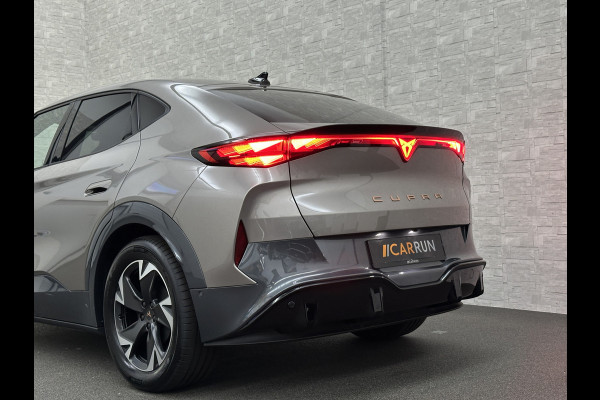 CUPRA Tavascan 286pk NIEUW & RUIM 3000,= VOORDEEL! | 77 kWh | Nieuw! | Winter-Pack | Warmtepomp | Verlengde Fabrieksgarantie | 7x Op Voorraad | 3-Zone Clima | Verwarmde Voorruit | Keyless-Entry | Sfeerverlichting | Stoelverwarming | Carplay | Stuurverwarming | Getint Glas | 19 inch | Lane-Assist | Camera | Draadloos Laden |