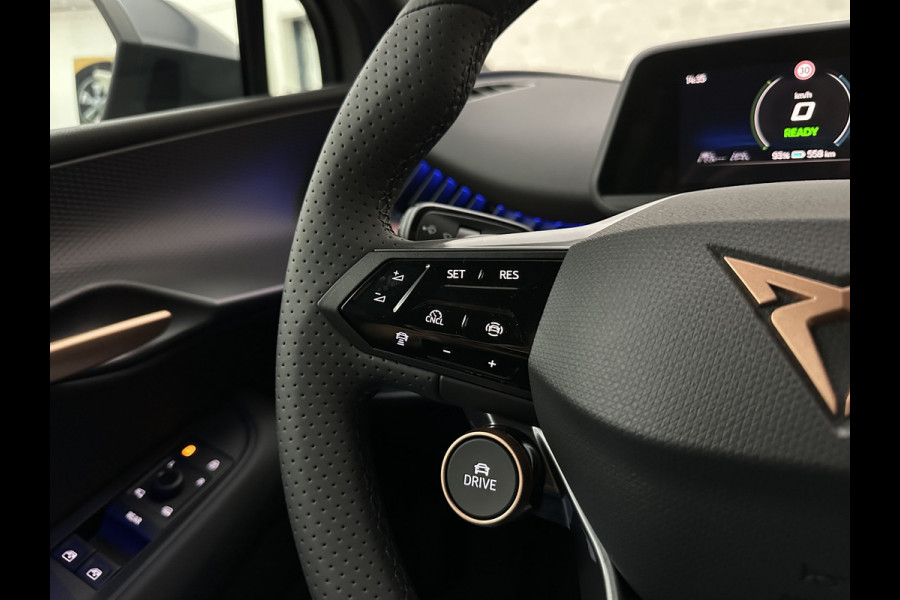 CUPRA Tavascan 286pk 77 kWh Aero-pack | Nieuw! | Winter-Pack | Warmtepomp | Verlengde Fabrieksgarantie | 7x Op Voorraad | Adaptive Cruise Contr 3-Zone Clima | Verwarmde Voorruit | Keyless-Entry | Sfeerverlichting | Stoelverwarming | Carplay | Stuurverwarming | Getint Glas | 19 inch | Lane-Assist | Camera | Draadloos Laden |