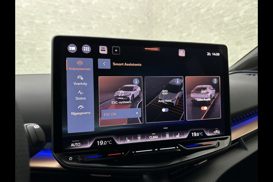 CUPRA Tavascan 286pk 77 kWh Aero-pack | Nieuw! | Winter-Pack | Warmtepomp | Verlengde Fabrieksgarantie | 7x Op Voorraad | Adaptive Cruise Contr 3-Zone Clima | Verwarmde Voorruit | Keyless-Entry | Sfeerverlichting | Stoelverwarming | Carplay | Stuurverwarming | Getint Glas | 19 inch | Lane-Assist | Camera | Draadloos Laden |