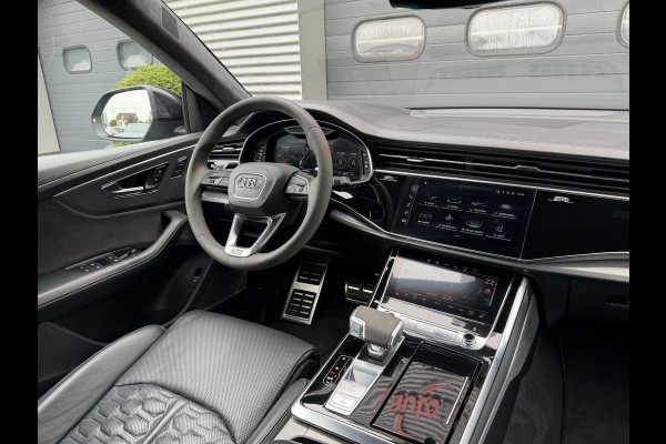 Audi RS Q8 4.0 TFSI RS Q8 quattro | Akrapovic | RS Dynamic | Panoramdak | Bang & Olufsen Advanced | Head-Up | 3D Camera |
