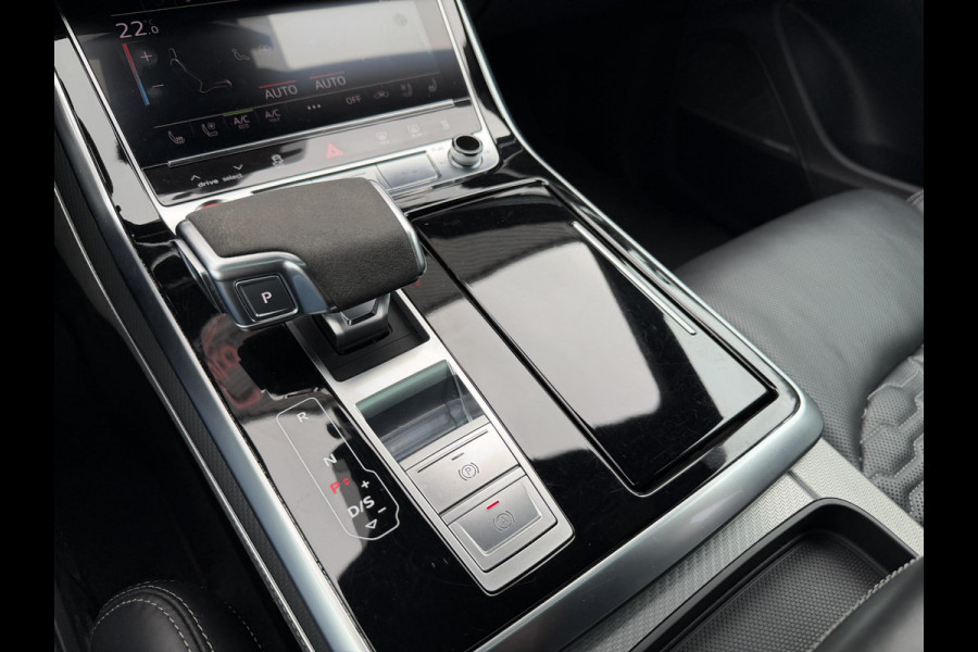 Audi RS Q8 4.0 TFSI RS Q8 quattro | Akrapovic | RS Dynamic | Panoramdak | Bang & Olufsen Advanced | Head-Up | 3D Camera |