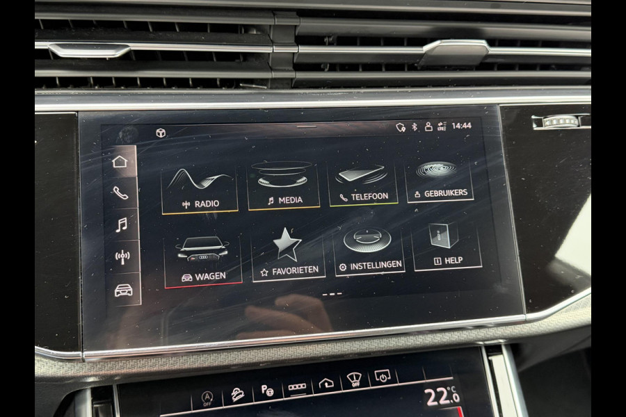 Audi RS Q8 4.0 TFSI RS Q8 quattro | Akrapovic | RS Dynamic | Panoramdak | Bang & Olufsen Advanced | Head-Up | 3D Camera |