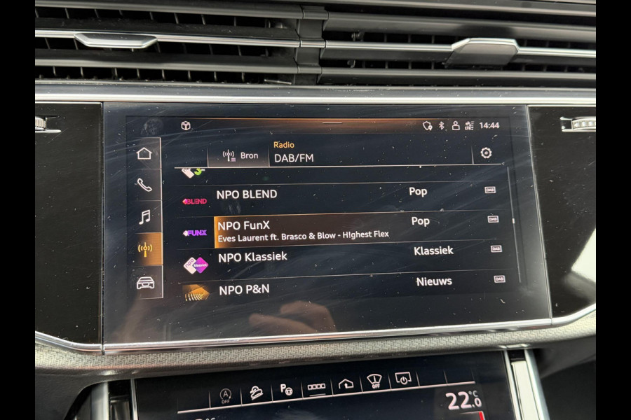 Audi RS Q8 4.0 TFSI RS Q8 quattro | Akrapovic | RS Dynamic | Panoramdak | Bang & Olufsen Advanced | Head-Up | 3D Camera |