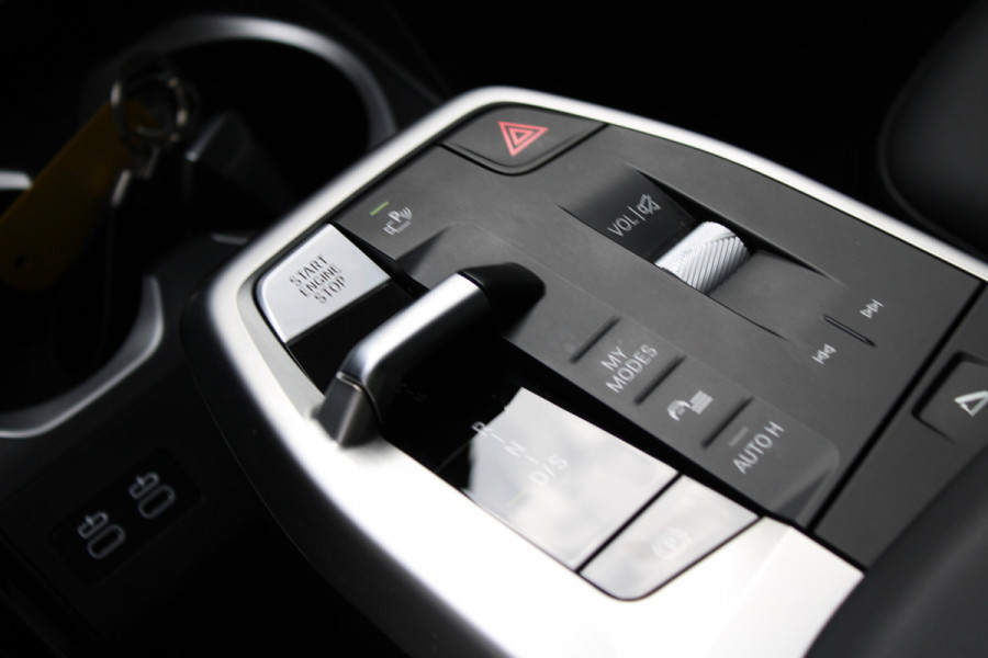 BMW X1 xDrive30e M Sportpakket | H&K | Driving Assistant Professional | Elek. Trekhaak