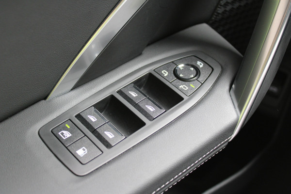 BMW X1 xDrive30e M Sportpakket | H&K | Driving Assistant Professional | Elek. Trekhaak