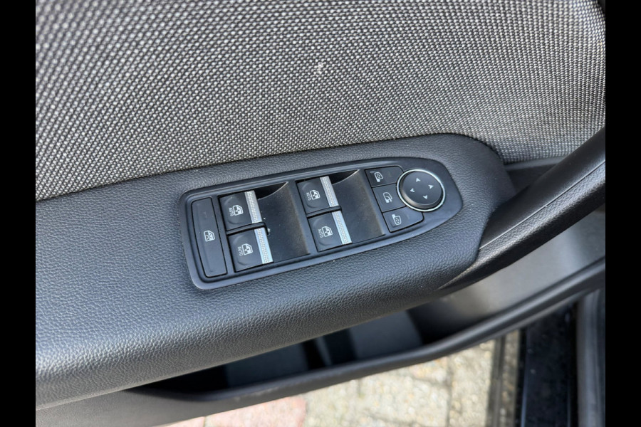 Renault Captur TCe 90 Techno CarPlay / Camera / Parkeersensoren