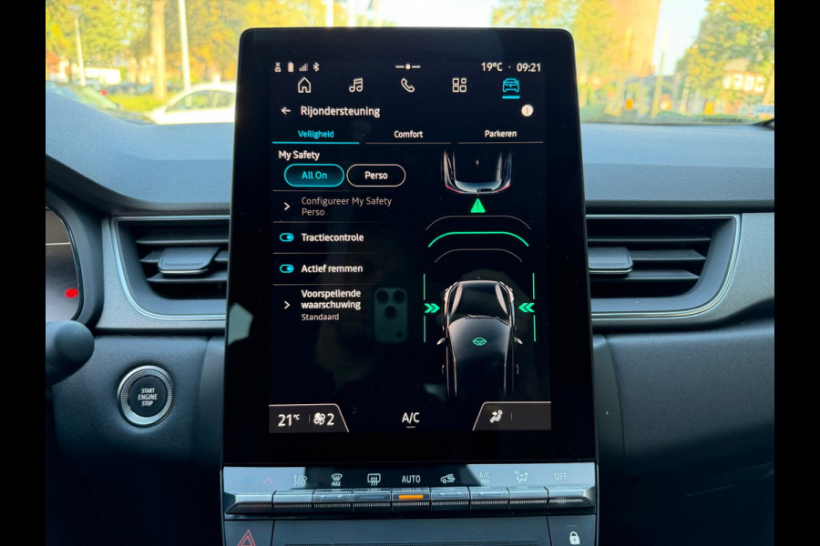 Renault Captur TCe 90 Techno CarPlay / Camera / Parkeersensoren
