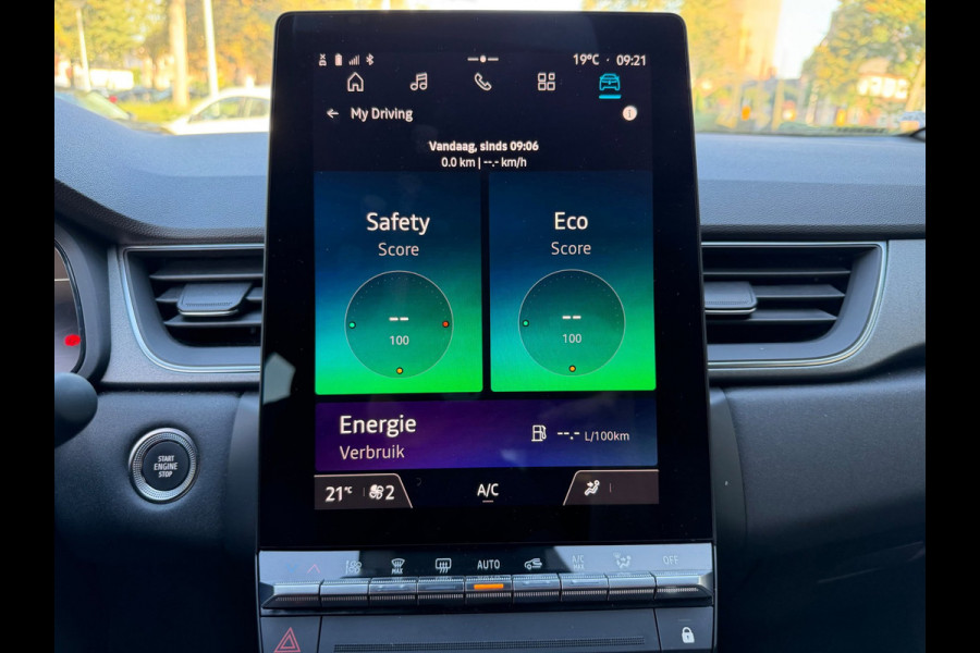 Renault Captur TCe 90 Techno CarPlay / Camera / Parkeersensoren