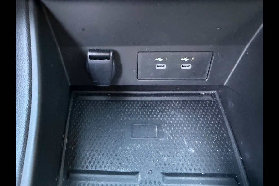 Renault Captur TCe 90 Techno CarPlay / Camera / Parkeersensoren
