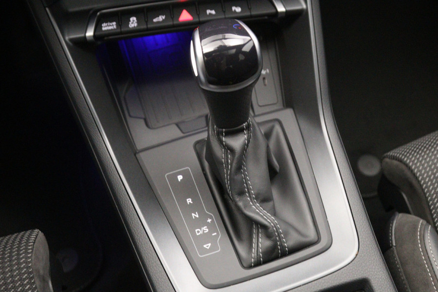 Audi Q3 Sportback 45 TFSI e 245 PK S-Line Edition PHEV, Panoramadak, Keyless, Adap. Cruise Control, Carplay, Memory
