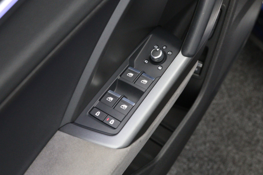 Audi Q3 Sportback 45 TFSI e 245 PK S-Line Edition PHEV, Panoramadak, Keyless, Adap. Cruise Control, Carplay, Memory