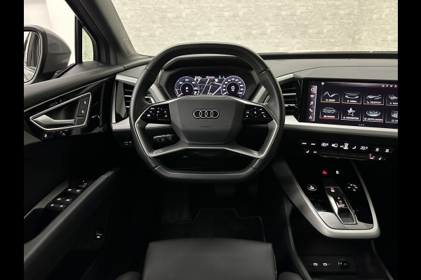 Audi Q4 e-tron 40 S-Line 77 kWh | Panorama | #RS-Leder | Warmtepomp | Sportstoelen | ACC | Lane Ass. | 5x Q4 op voorraad! | MMi+ | Virtual-Cockpit | 3-Zone Climate Control | Getint Glas | Zwarte Hemel | Elktr. A klep | Kieselgrijs | Btw Auto.