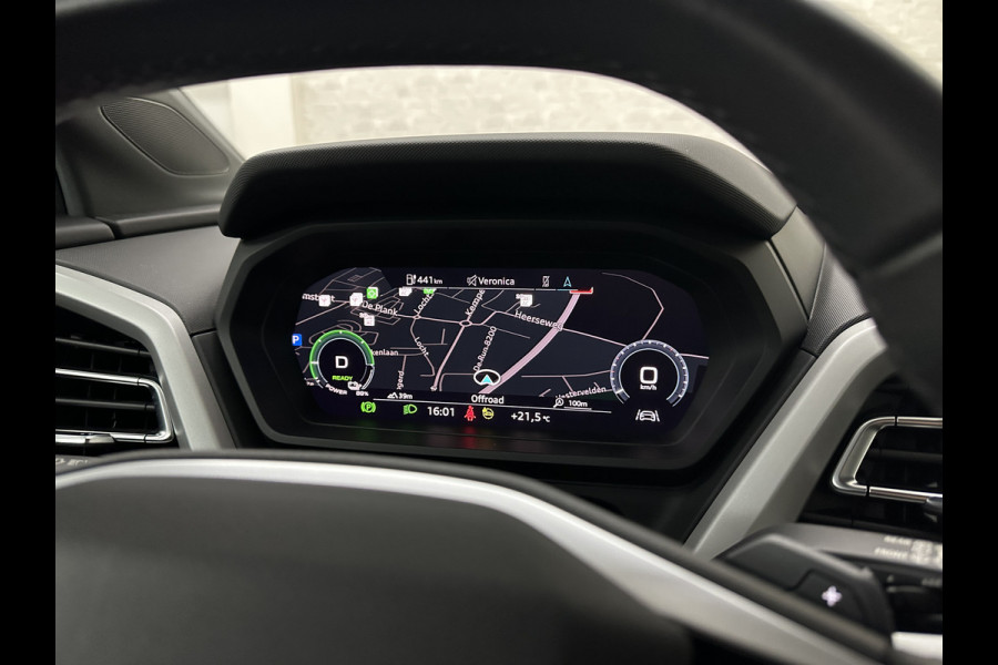 Audi Q4 e-tron 40 S-Line 77 kWh | Panorama | #RS-Leder | Warmtepomp | Sportstoelen | ACC | Lane Ass. | 5x Q4 op voorraad! | MMi+ | Virtual-Cockpit | 3-Zone Climate Control | Getint Glas | Zwarte Hemel | Elktr. A klep | Kieselgrijs | Btw Auto.