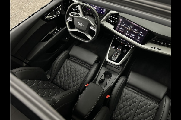 Audi Q4 e-tron 40 S-Line 77 kWh | Panorama | #RS-Leder | Warmtepomp | Sportstoelen | ACC | Lane Ass. | 5x Q4 op voorraad! | MMi+ | Virtual-Cockpit | 3-Zone Climate Control | Getint Glas | Zwarte Hemel | Elktr. A klep | Kieselgrijs | Btw Auto.