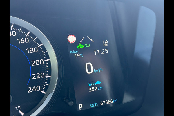Toyota Corolla Touring Sports 1.8 Hybrid Active Apple CarPlay Camera Adaptive Cruise Rijklaarprijs!