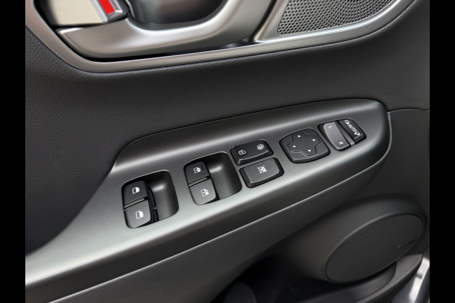 Hyundai Kona EV Premium 64 kWh / Warmtepomp / Keyless / Stoelverw. + ventilatie / HU-display
