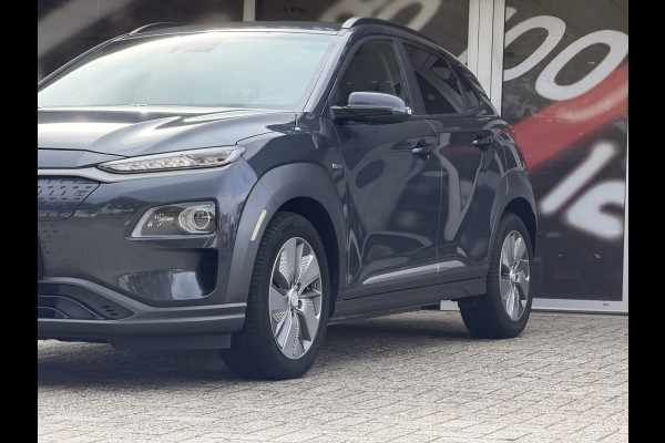 Hyundai Kona EV Premium 64 kWh / Warmtepomp / Keyless / Stoelverw. + ventilatie / HU-display