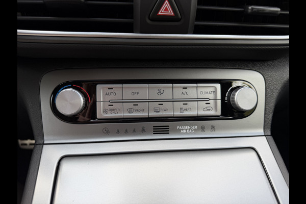 Hyundai Kona EV Premium 64 kWh / Warmtepomp / Keyless / Stoelverw. + ventilatie / HU-display