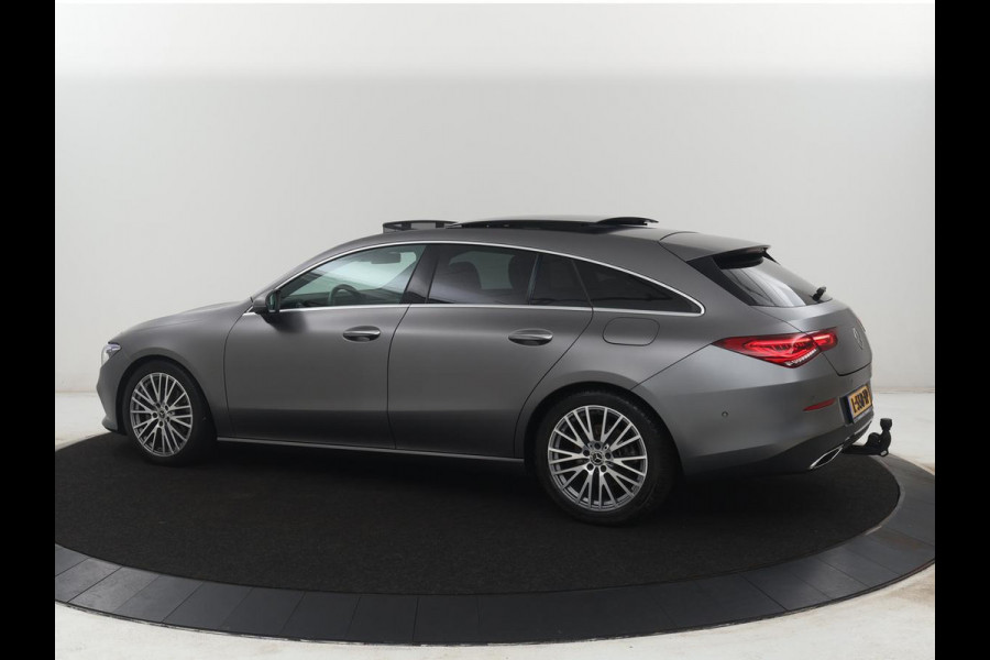 Mercedes-Benz CLA-Klasse Shooting Brake 200 Business Solution Luxury | Panoramadak | Adaptive cruise | Memory | Trekhaak | Stoelverwarming | Camera | Park assist | Sfeerverlichting | Carplay | Climate control