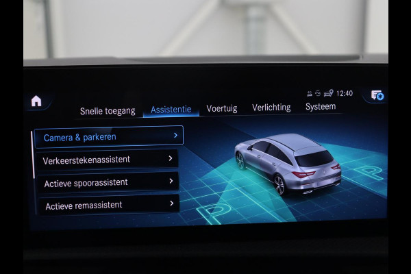 Mercedes-Benz CLA-Klasse Shooting Brake 200 Business Solution Luxury | Panoramadak | Adaptive cruise | Memory | Trekhaak | Stoelverwarming | Camera | Park assist | Sfeerverlichting | Carplay | Climate control