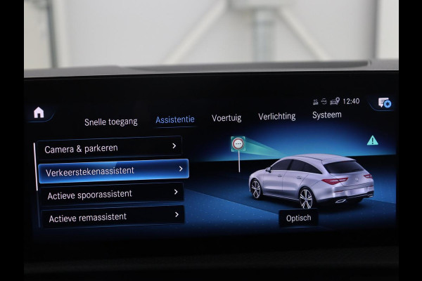 Mercedes-Benz CLA-Klasse Shooting Brake 200 Business Solution Luxury | Panoramadak | Adaptive cruise | Memory | Trekhaak | Stoelverwarming | Camera | Park assist | Sfeerverlichting | Carplay | Climate control