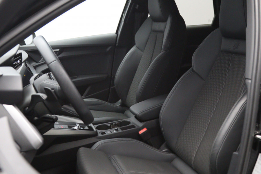 Audi A3 Sportback 45 TFSI e 245 PK S-Line edition Competition PHEV, Adap. Cruise Control, Stoelverwarming