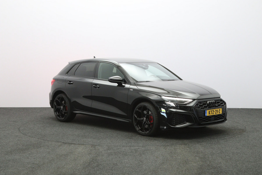 Audi A3 Sportback 45 TFSI e 245 PK S-Line edition Competition PHEV, Adap. Cruise Control, Stoelverwarming