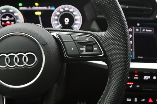 Audi A3 Sportback 45 TFSI e 245 PK S-Line edition Competition PHEV, Adap. Cruise Control, Stoelverwarming