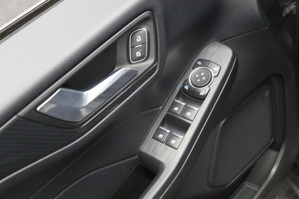 Ford Kuga 2.5 PHEV 225 PK ST-Line, Winterpakket, Adap. Cruise Control, 360 Camera, 19" LM, 4 x Stoelverwarming