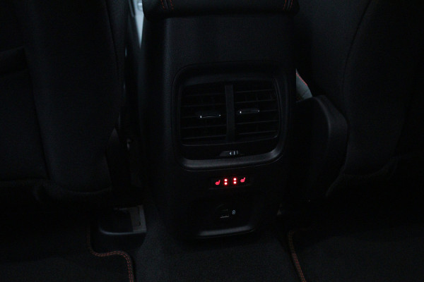 Ford Kuga 2.5 PHEV 225 PK ST-Line, Winterpakket, Adap. Cruise Control, 360 Camera, 19" LM, 4 x Stoelverwarming