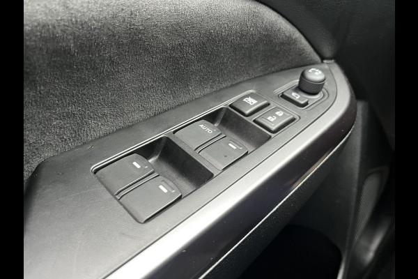 Suzuki Vitara 1.4 Boosterjet Smart Hybrid Style | €2.000,- voordeel | Meerdere kleuren leverbaar | Pano | Adapt. Cruise | Camera | Dodehoek | Rijstrook | Stoelverwarming | Inklapbare spiegels | etc. etc.