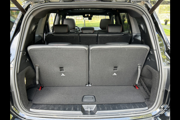 Mercedes-Benz Glb 180 AMG 7-zits // Trekhaak // Panoramadak // Memory // Keyless // Carplay // MultiBeam LED // Nightpakket // Sfeerverlichting