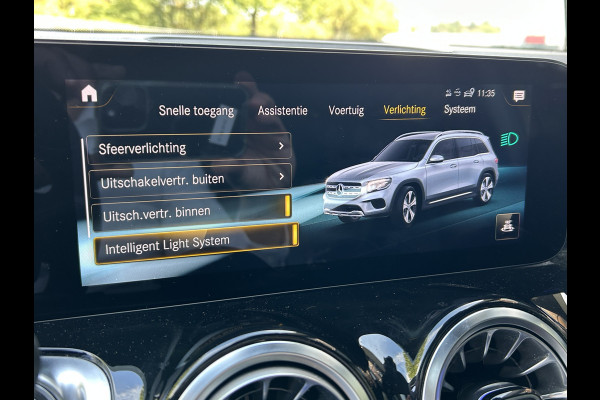 Mercedes-Benz Glb 180 AMG 7-zits // Trekhaak // Panoramadak // Memory // Keyless // Carplay // MultiBeam LED // Nightpakket // Sfeerverlichting