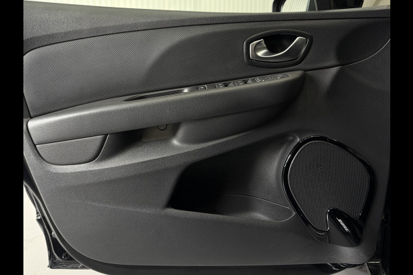 Renault Clio 0.9 TCe Bose | Navi | Camera | 17" | Stoelverwarming | PDC | Led |