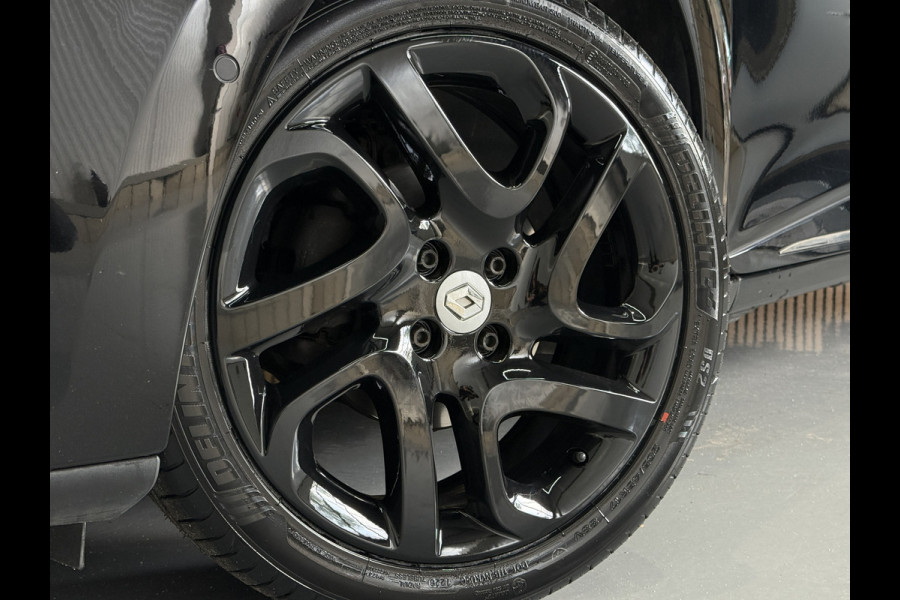 Renault Clio 0.9 TCe Bose | Navi | Camera | 17" | Stoelverwarming | PDC | Led |
